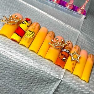 Ombre Winnie The Pooh Press On Nails